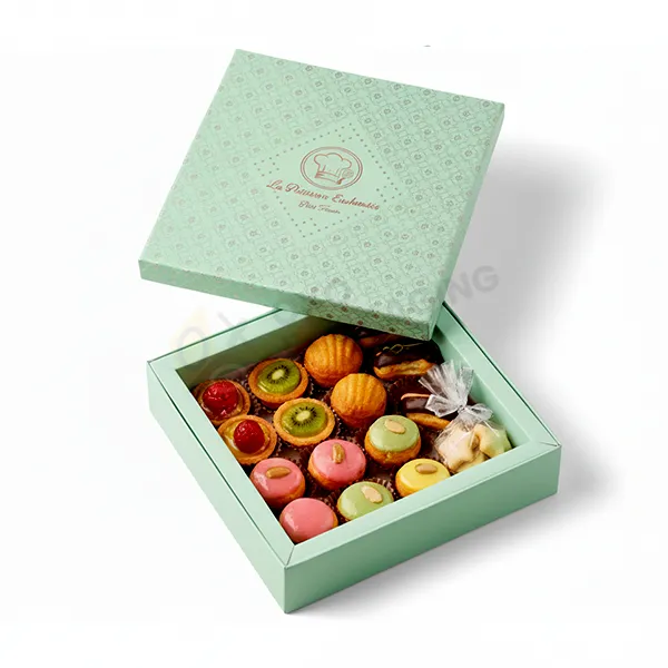 Petit Four Packaging